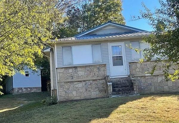 Two Homes On Over 4 Acres.