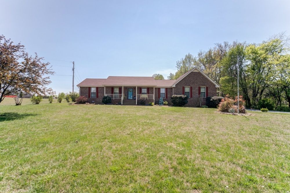 6935 Hall Rd