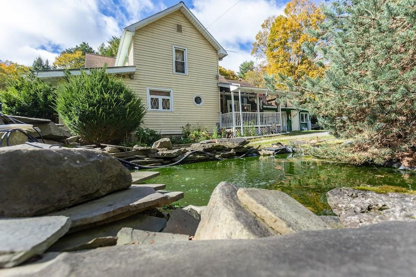 79 Skyline Dr