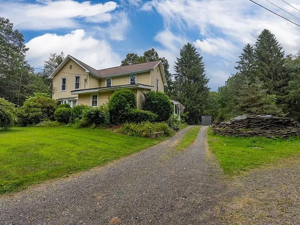 79 Skyline Dr