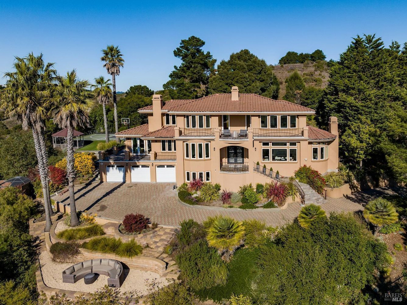 32 Eagle Rock Rd