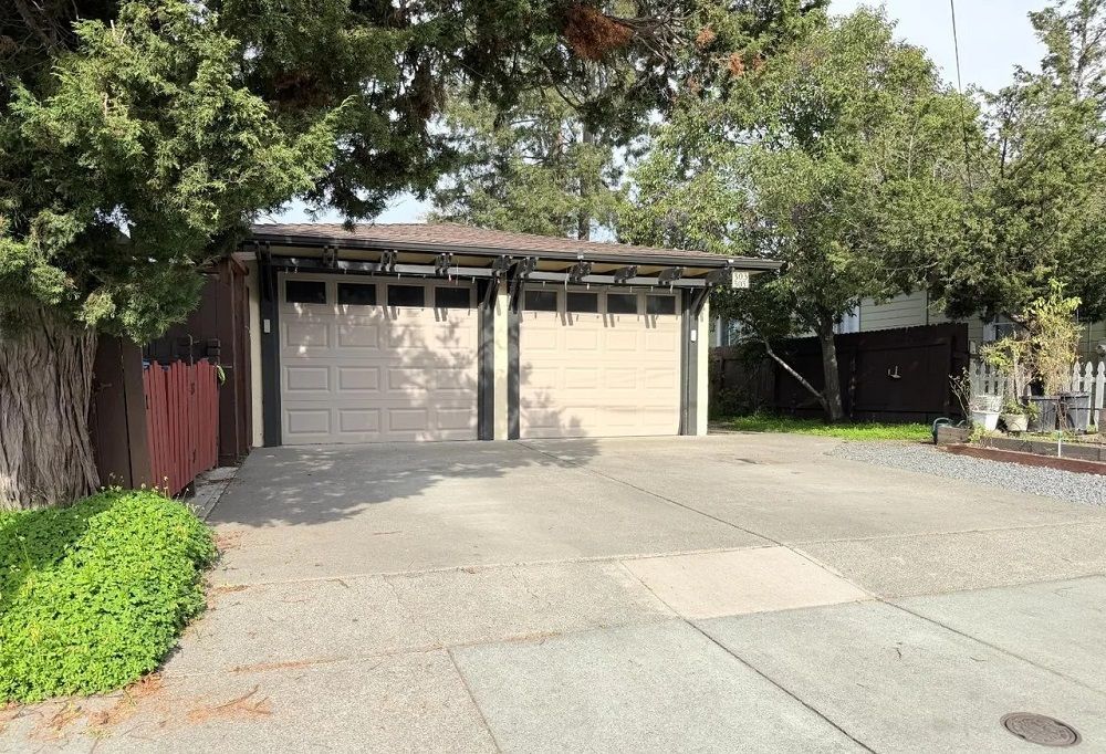 303 Boyce Street