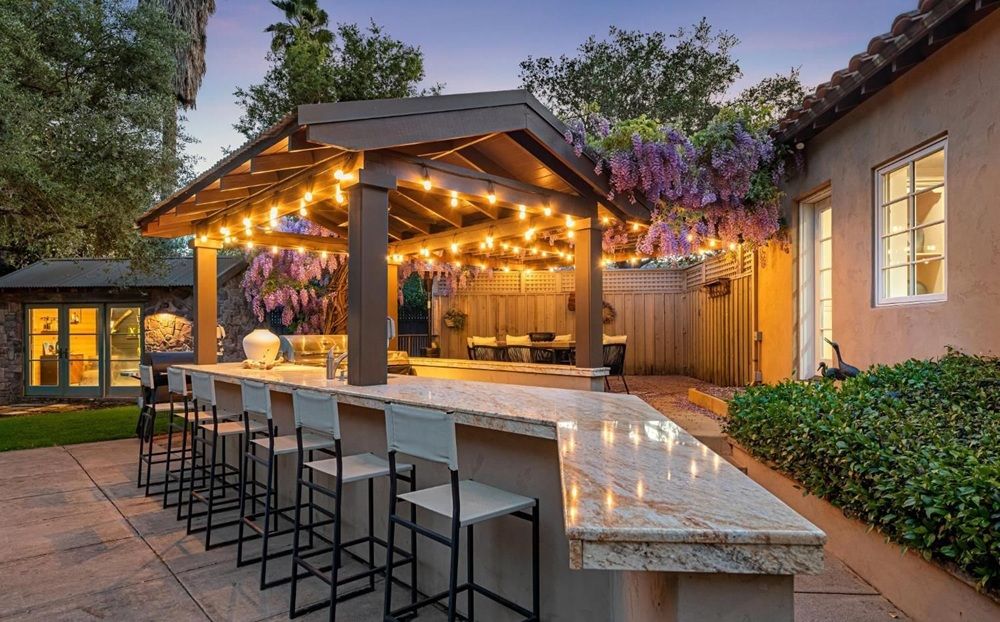 1021 Rose Drive