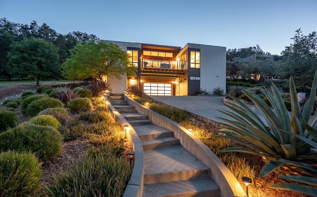 280 Long Acres Place