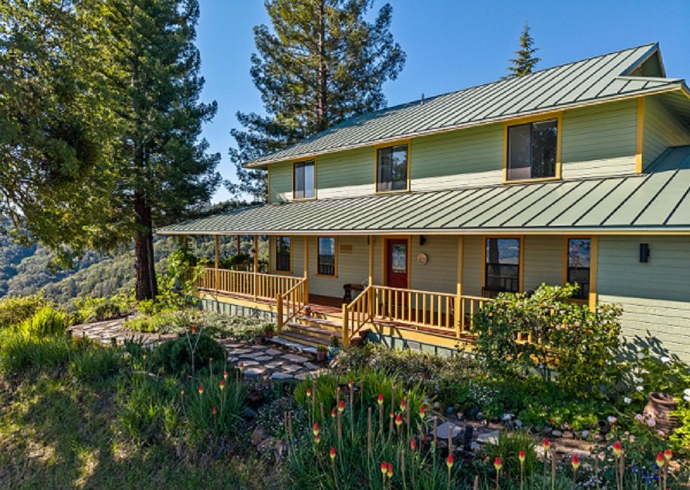 10 Acre Hillside Sanctuary