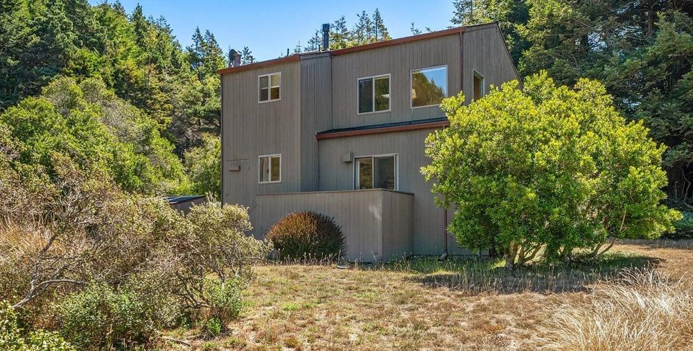 Private Sea Ranch Living