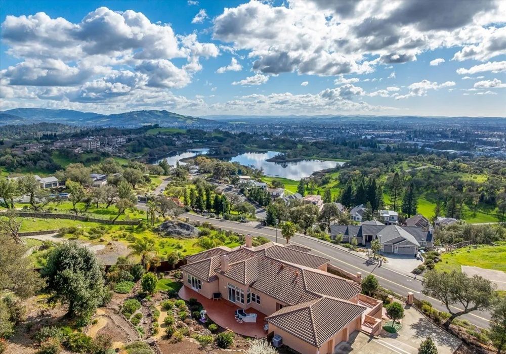 3729 Skyfarm Drive