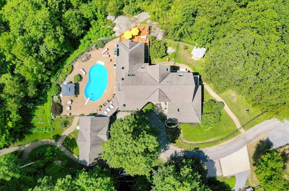 Extraordinary Estate