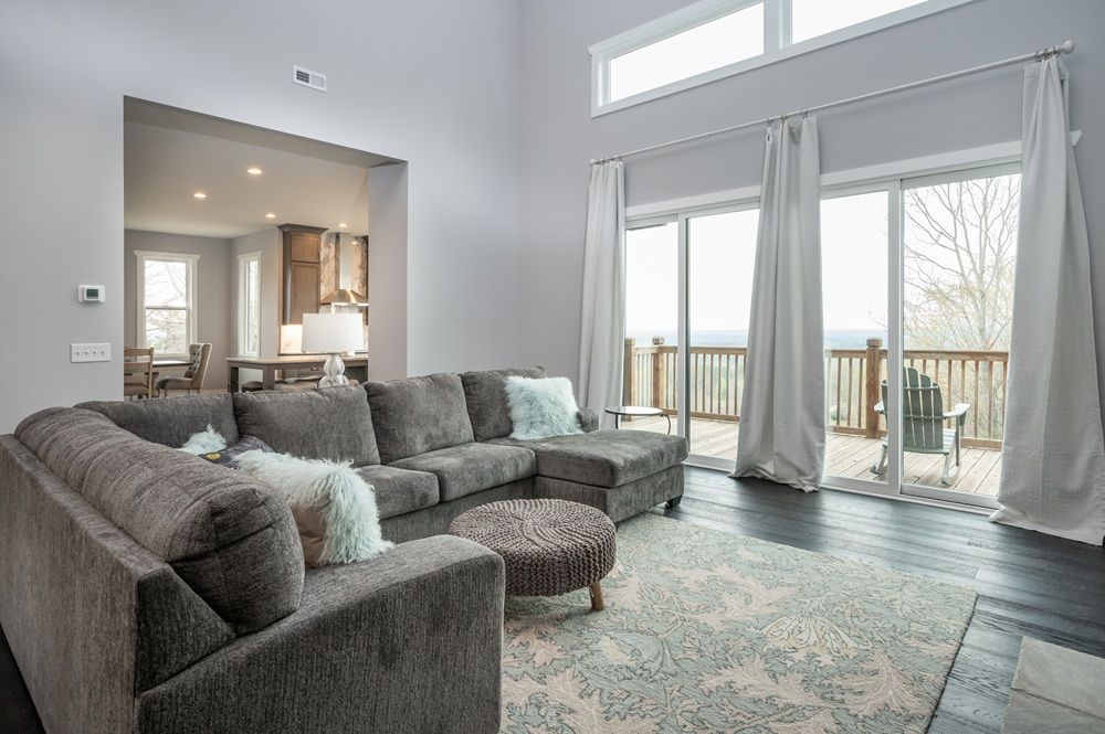 Modern Farmhouse With Scenic Views