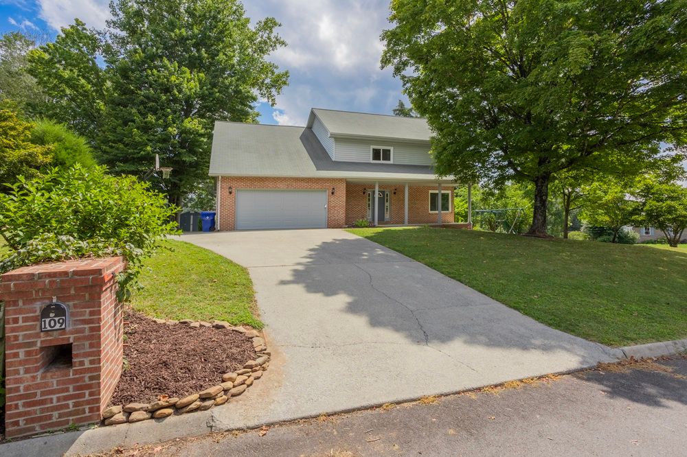 109 W Melbourne Road