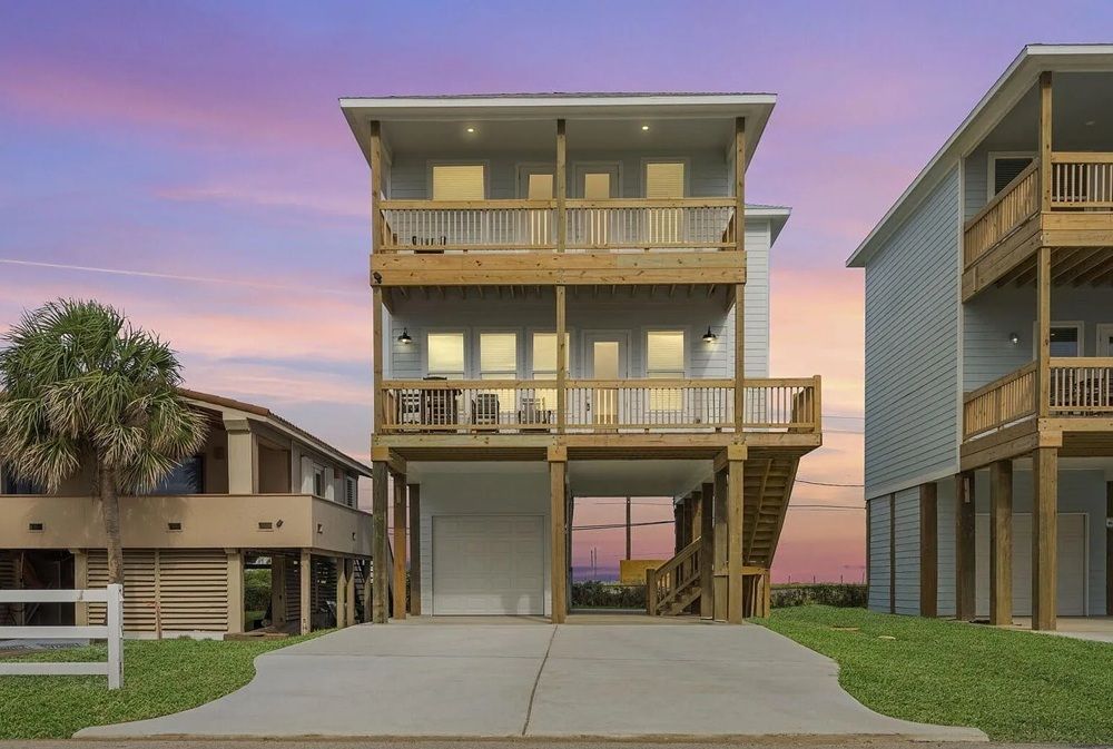 Fully Furnished Coastal Home Steps To The Beach With Stunning Water Views