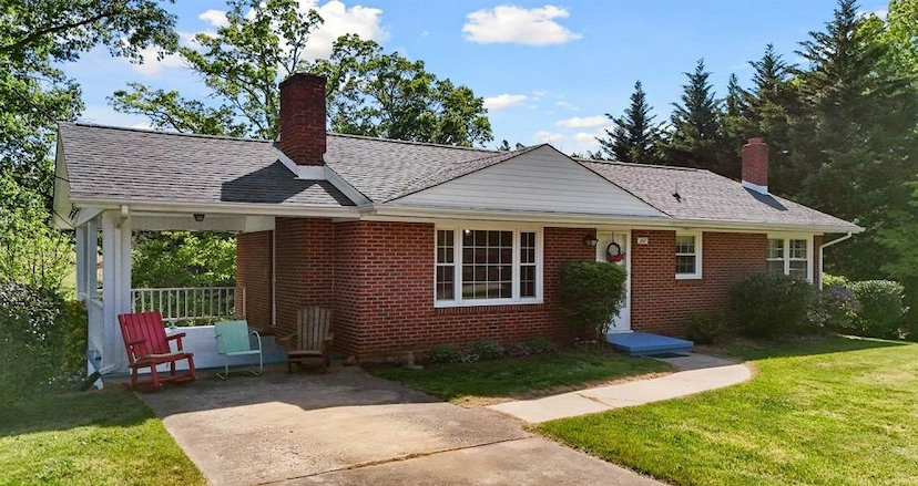 Brick Ranch Home On A Wonderful Street In Hurt, VA