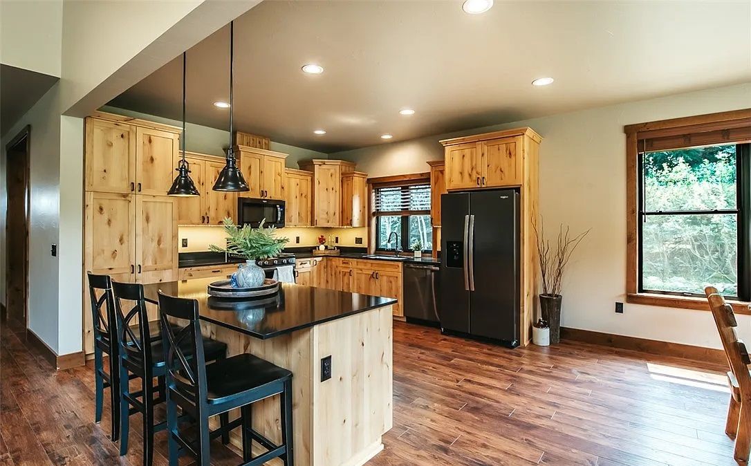 property-image-3