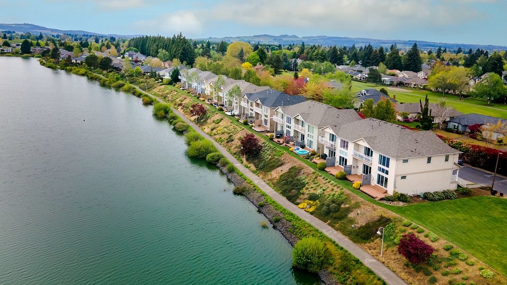 Spectacular Staats Lake Views