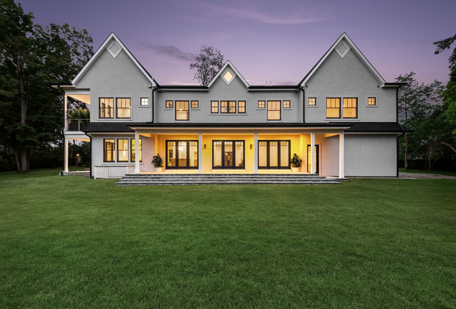 110 Crescent Ct