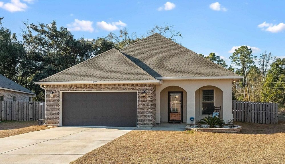 1077 Stella Road