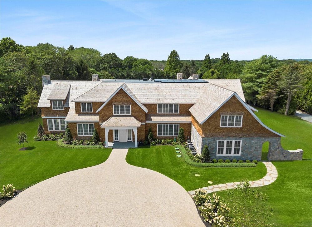 120 Halsey Ln