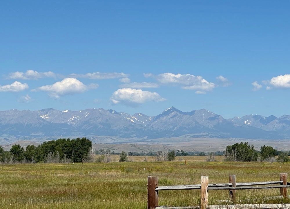 Sweeping Montana Mountain Viewscapes