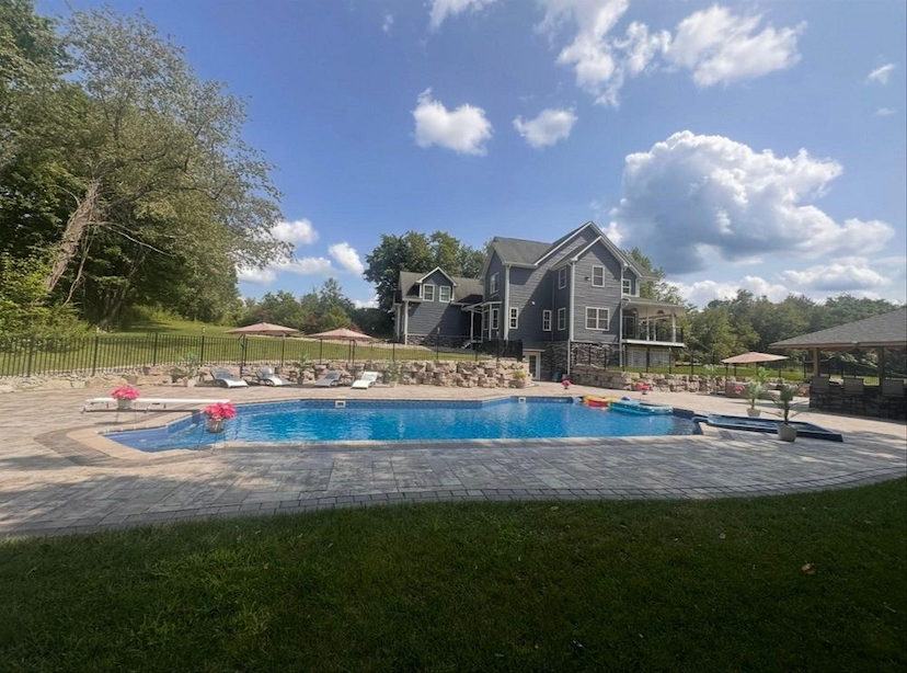 Grand Estate Living