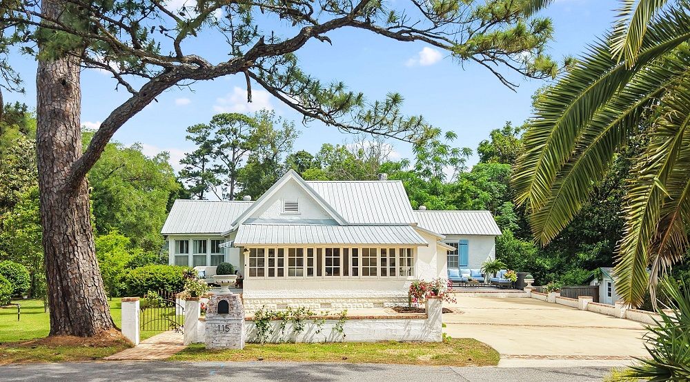 Bluff Cottage Charm