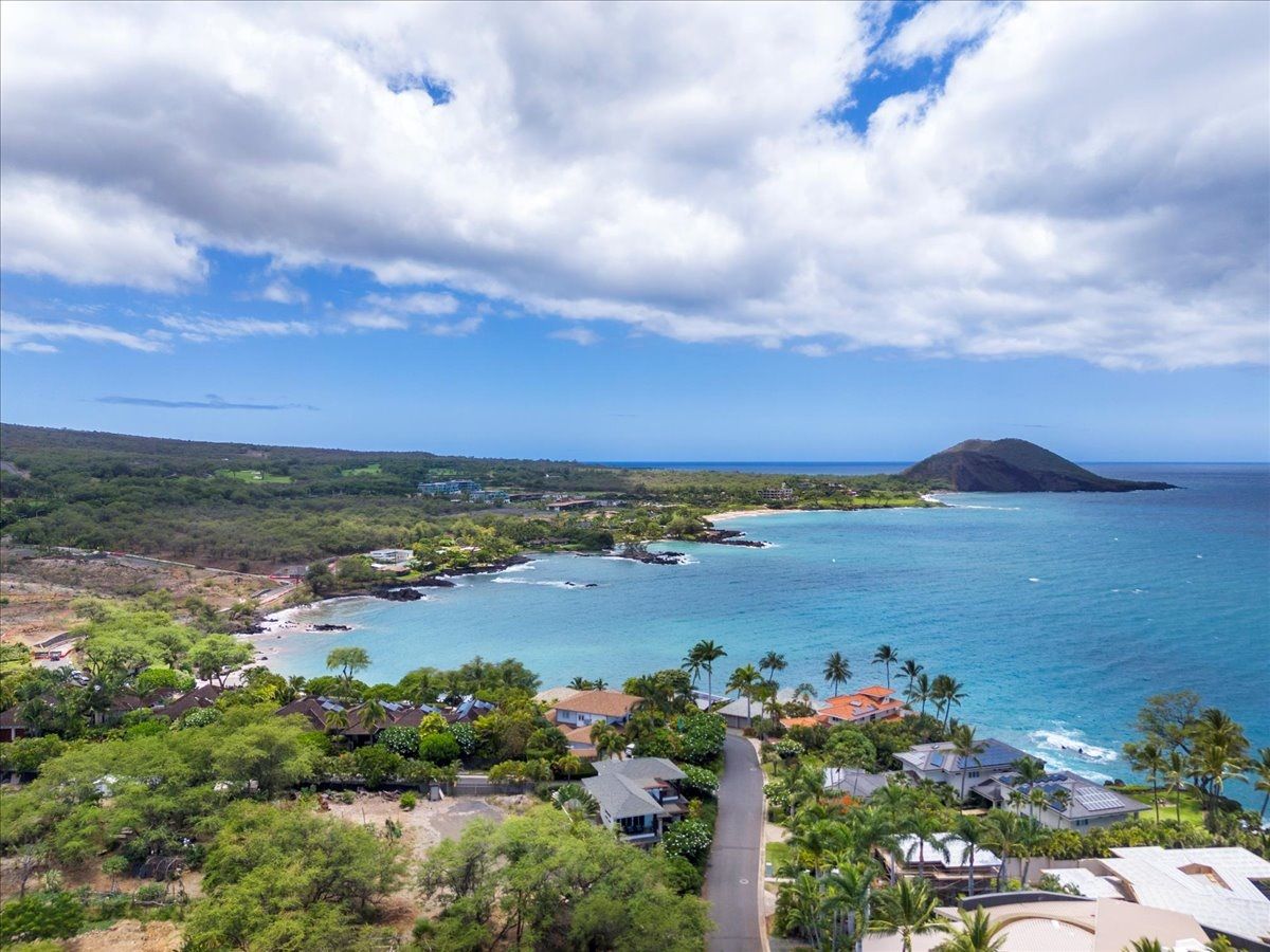 Modern Makena Masterpiece