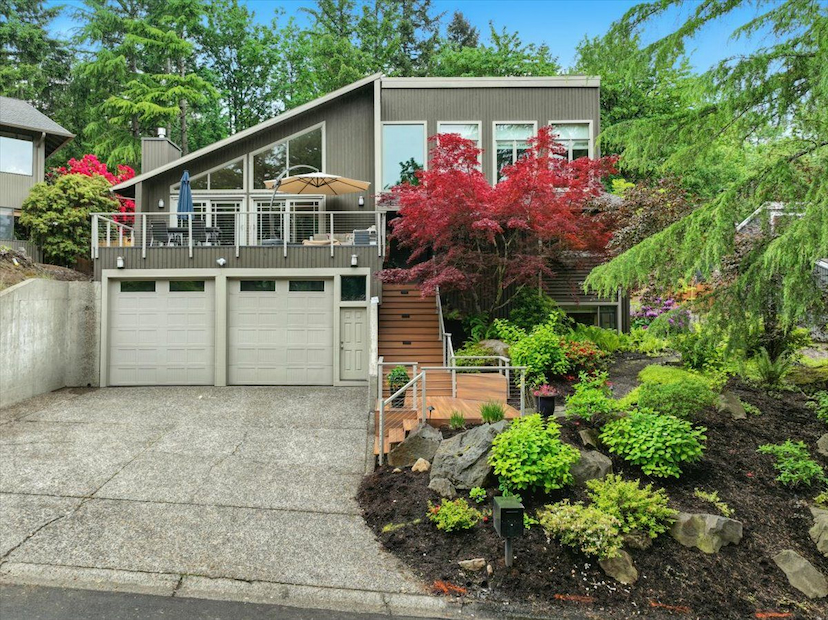 Stunning Pnw Contemporary In Mt. Park