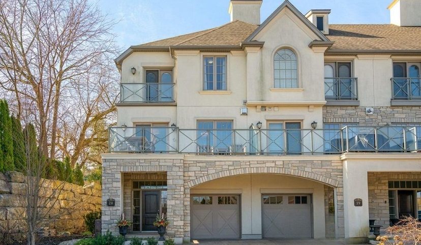 Luxury Waterfront Living