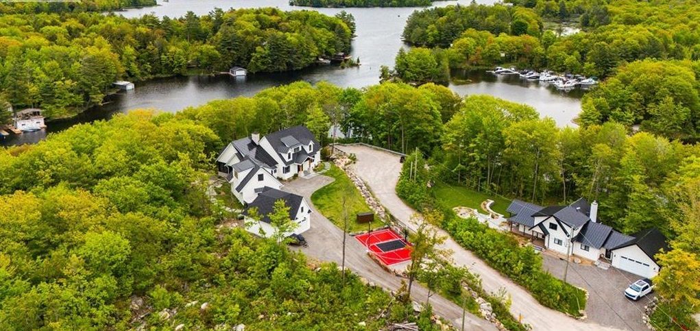 Custom Built Paradise Getaway