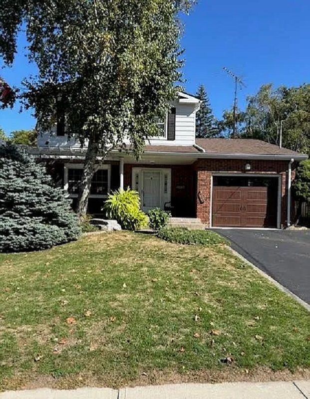 143 Saint James St S