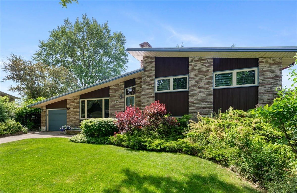Rare Mid-Century Modern Gem