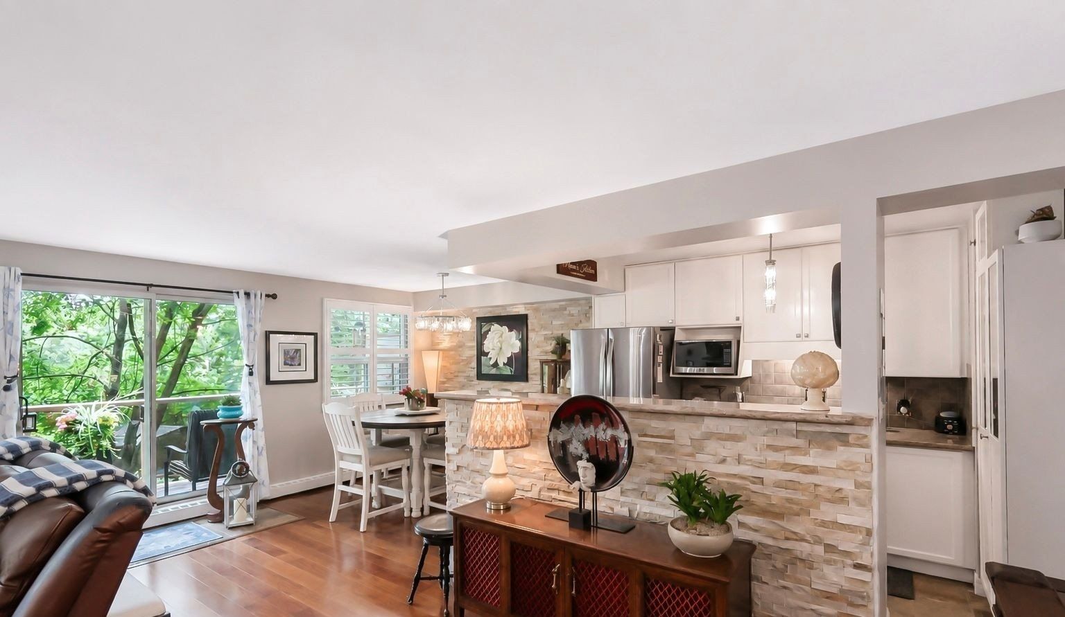 Spacious Condo With Modern Updates