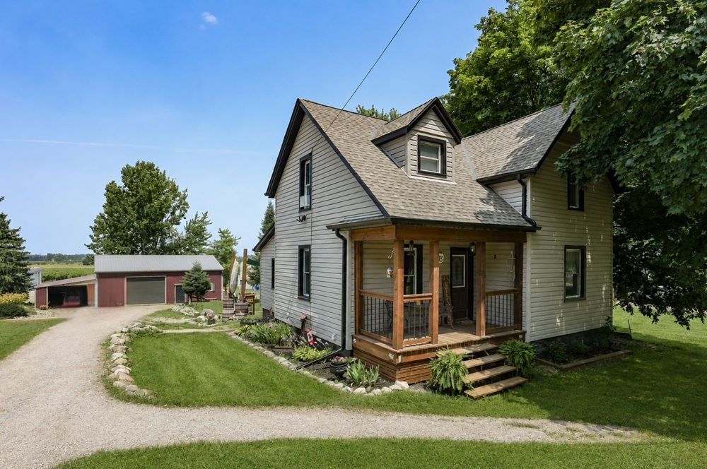 Vineland Farmhouse With Dream Workshop