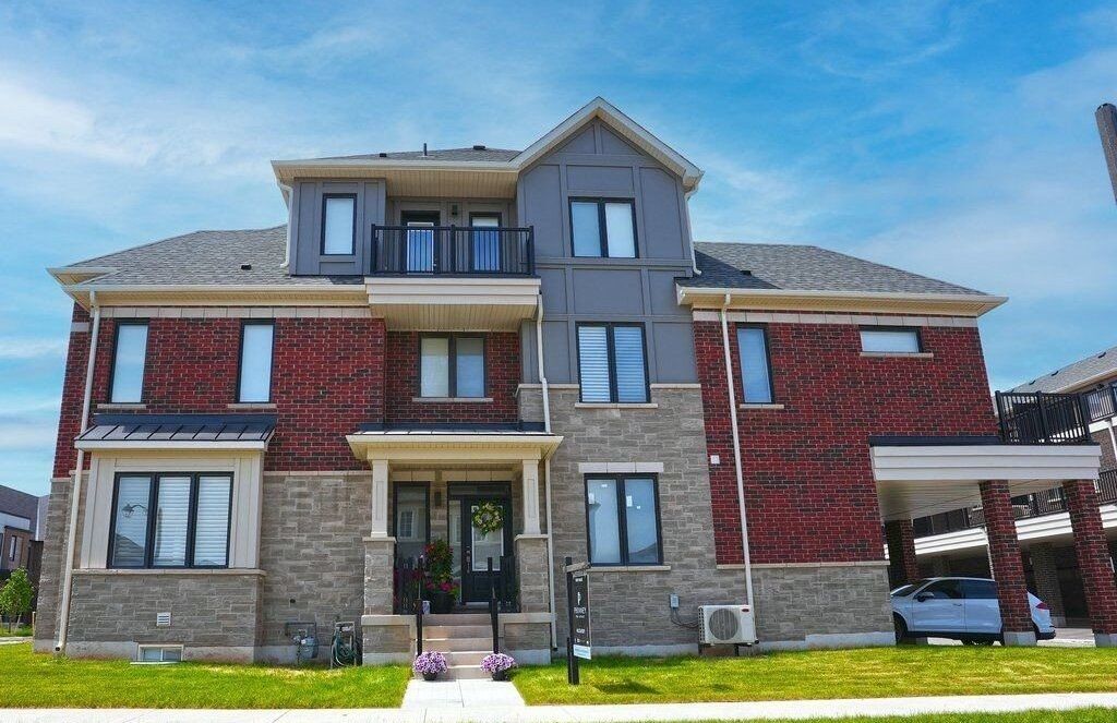 Caivan Executive Townhome