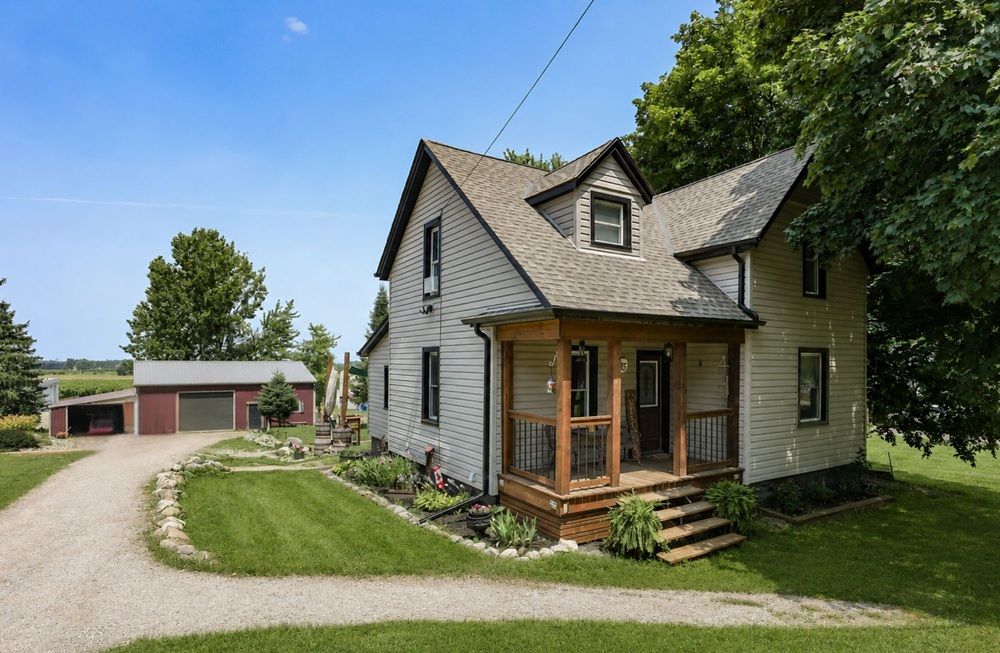 Vineland Farmhouse With Dream Workshop
