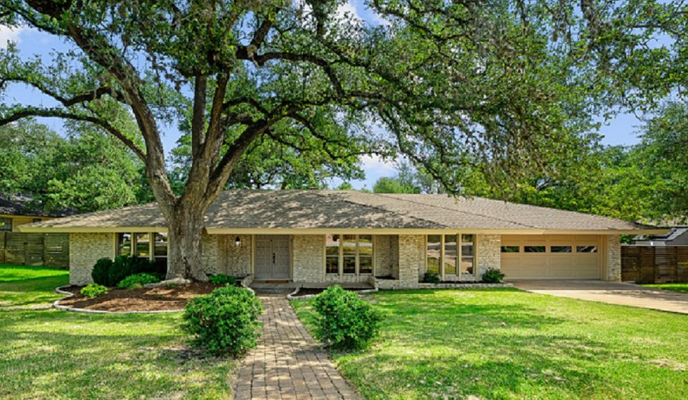 8711 Mountain Ridge Dr