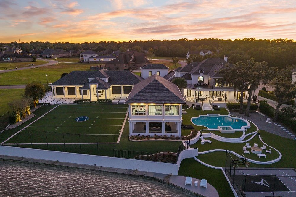 Unbelievable Waterfront Property