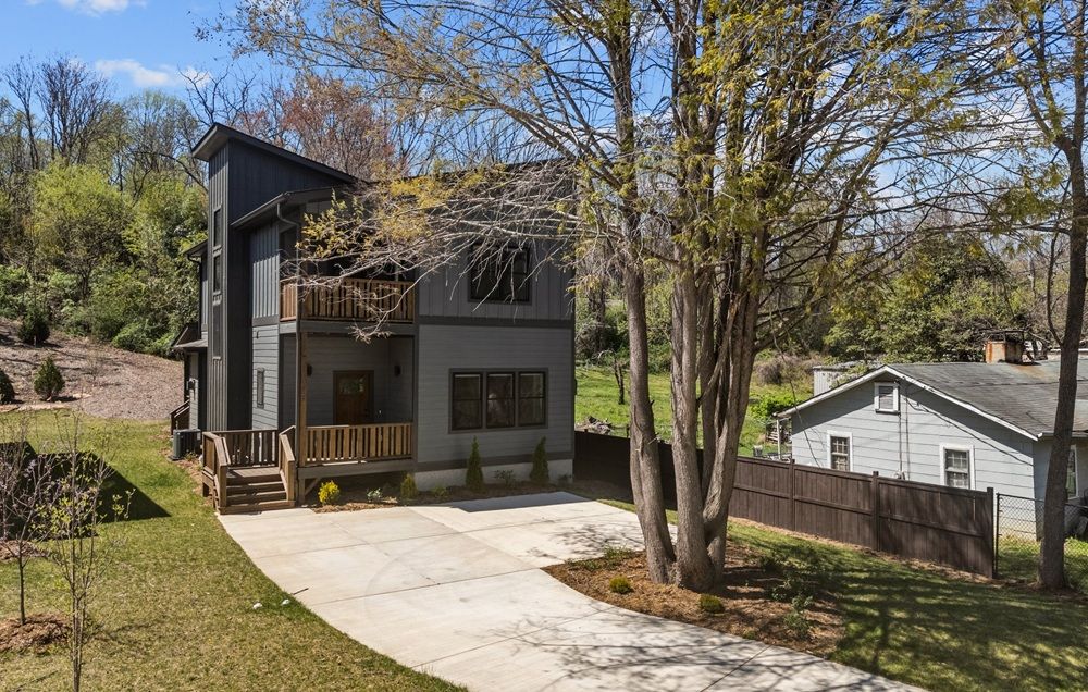 87 Glendale Avenue