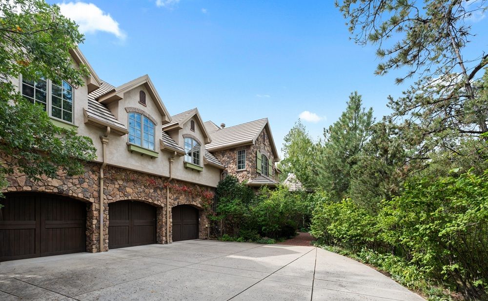 European Romance In The Village At Castle Pines