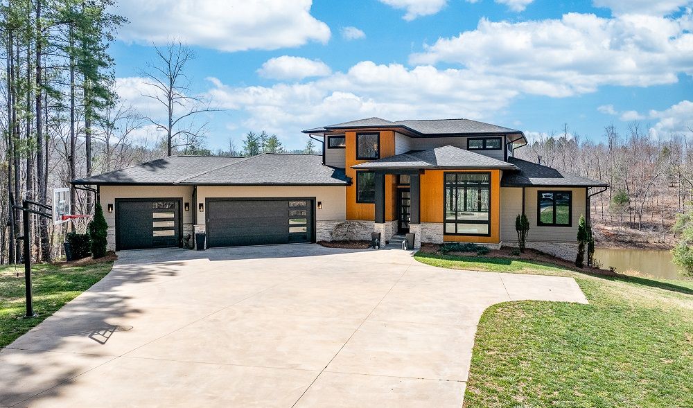 233 Conifer Way