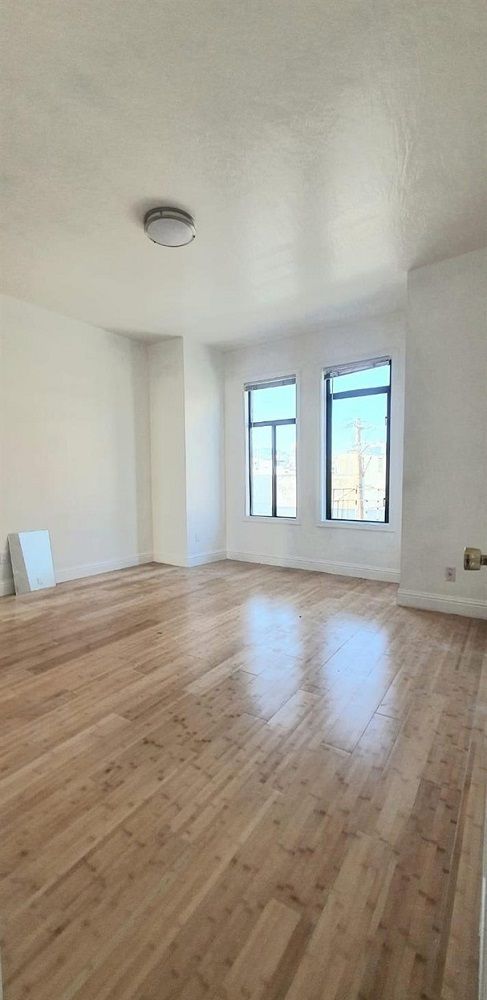 property-image-3