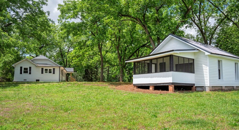 615 & 625 Irish Potato Rd