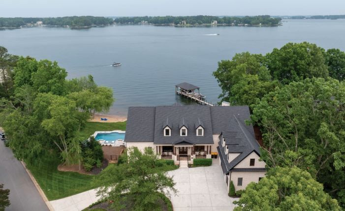 8170 Bay Pointe Dr