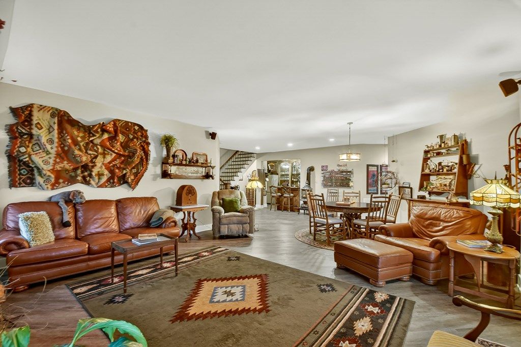 Breathtaking Mountain Elegance Awaits