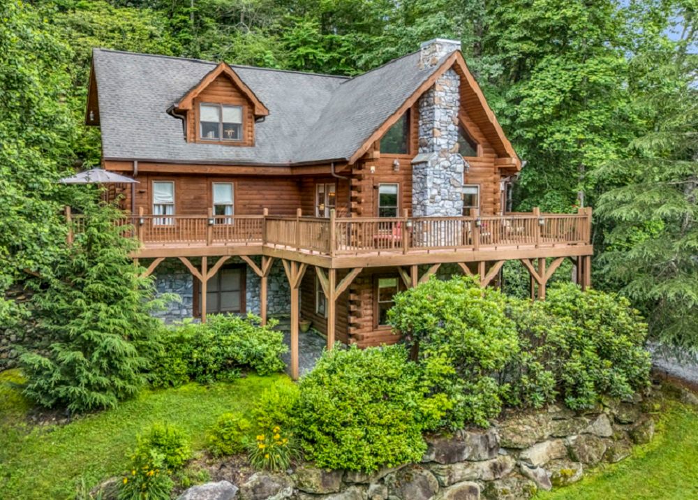 Scenic Mountain Getaway