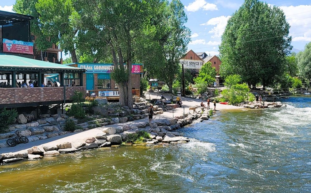 River Lofts Of Salida