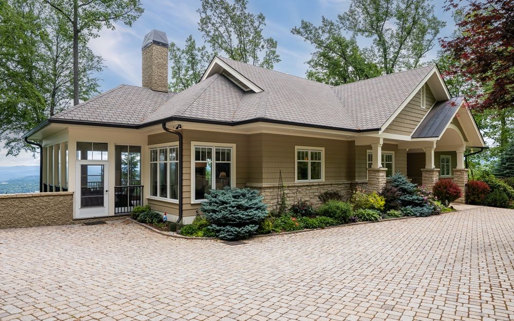 Country Living Meets Convenience