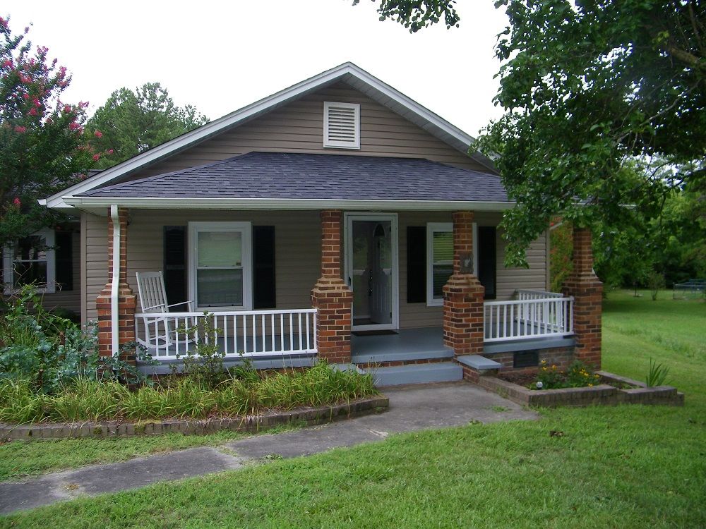 Immaculate Home On Over An Acre