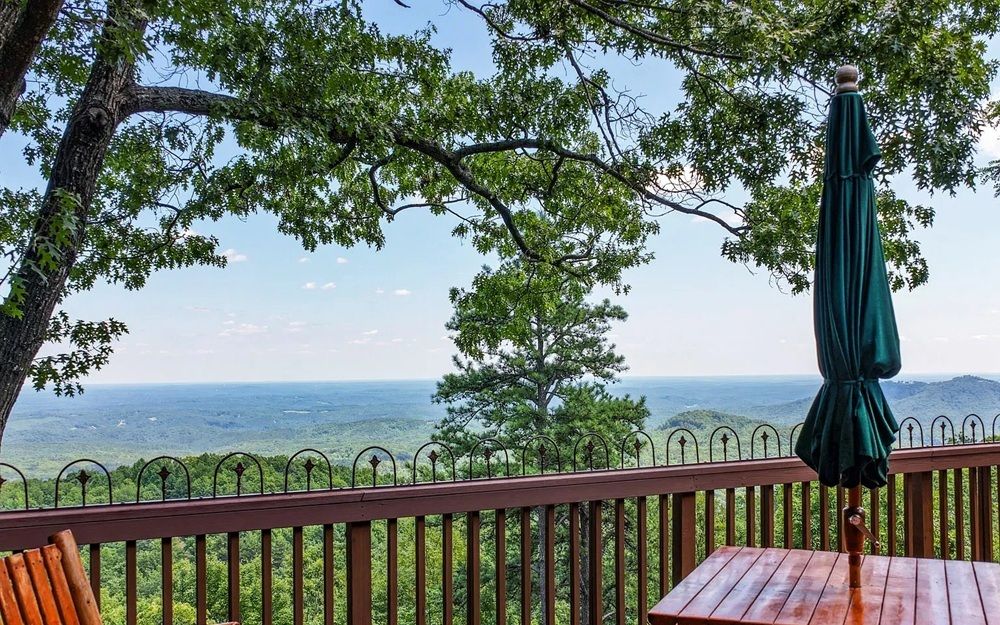 Spectacular Long-Range Mountain Views