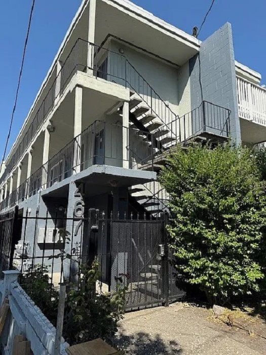 property-image-2