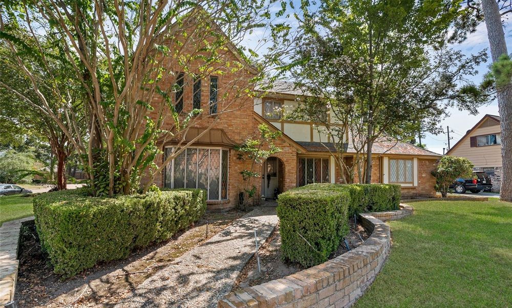 14722 Falling Creek Drive